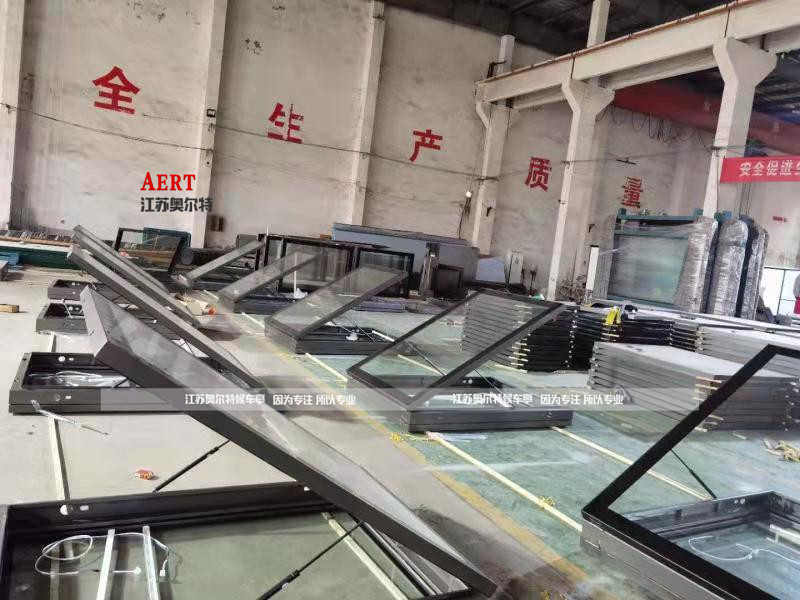西安智能城市之光公交候車(chē)亭第6批發(fā)貨 西安智能城市之光公交候車(chē)亭第6批發(fā)貨