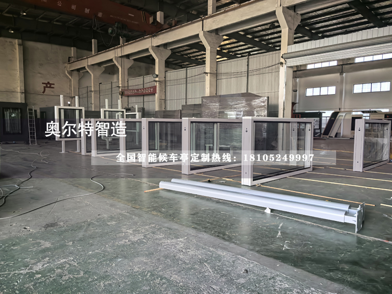 安徽六安新建公交站臺(tái)生產(chǎn)案例 安徽六安新建公交站臺(tái)生產(chǎn)案例